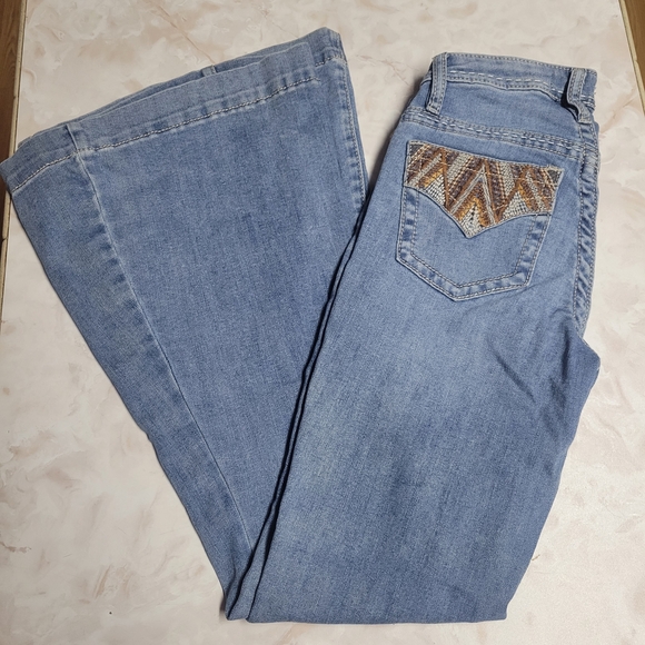 Shyanne Denim - Shyanne Bootcut Jeans Women’s Size 25 Short Light Wash Embroidered Pockets